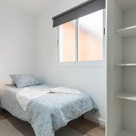 Home2book Stylish & Bright Bakea Ingenio